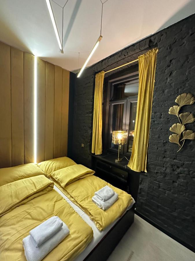 Darkhouse Versace Gold Lodz  Exterior photo
